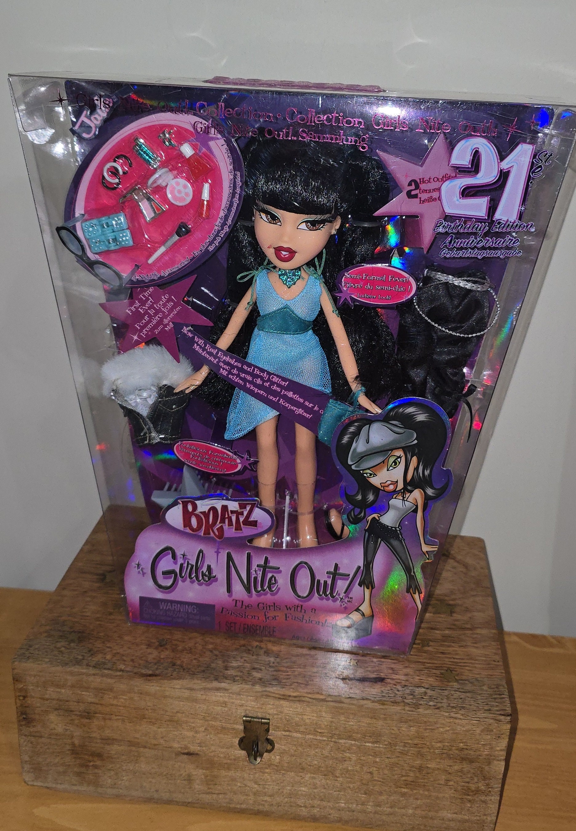 NEW 2022 Bratz Girls Nite Out 21st Birthday Edition Fashion Doll
