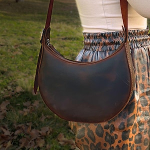 Circular Shoulder Bag with Zipper PDF Pattern / Downloadable Handbag Pattern / Leather Purse PDF Template / Video Tutorial