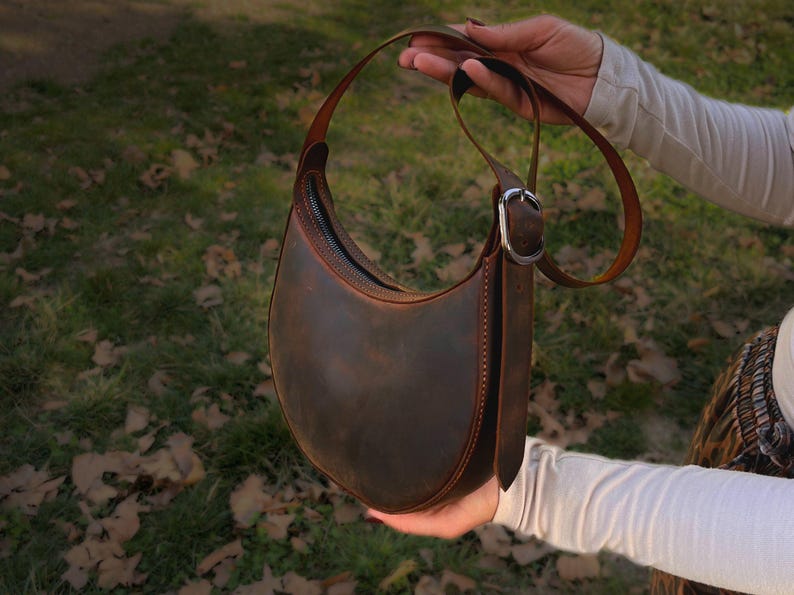 Circular Shoulder Bag with Zipper PDF Pattern / Downloadable Handbag Pattern / Leather Purse PDF Template / Video Tutorial