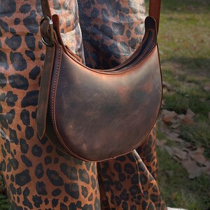 Circular Shoulder Bag with Zipper PDF Pattern / Downloadable Handbag Pattern / Leather Purse PDF Template / Video Tutorial