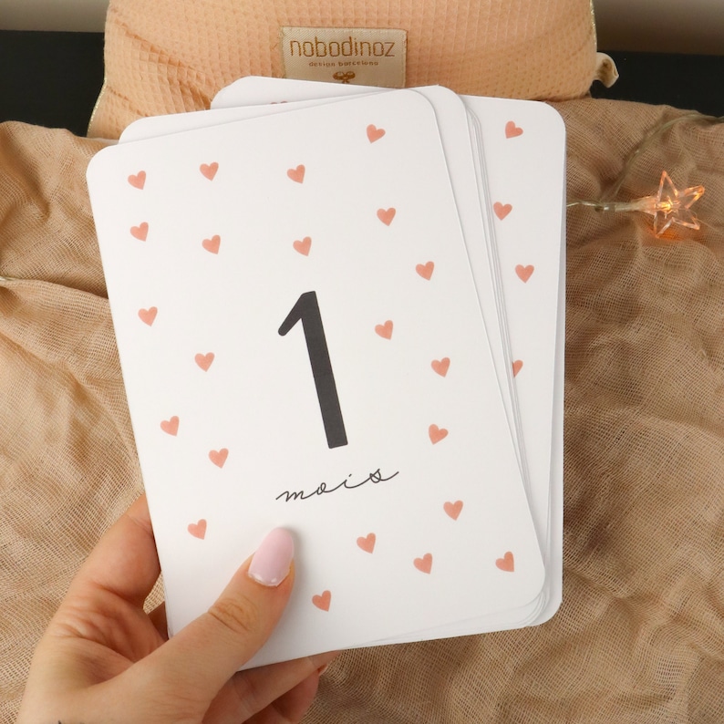 Cartes étapes bébé - Première année bébé - Mois anniversaires - 1ère année - grossesse - coeur rouge Première année