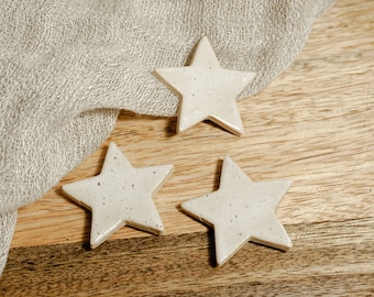 Magnete in Sternform (Set) | Handgefertigt aus Keramik | Weihnachten & Winter | Keramikmagnete | Stern | Für Kühlschrank, Tafel, Heizung