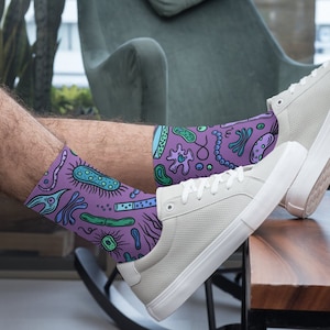 Purple Microbiology Socks for Microbiologists, Microbiology Graduation Gift, Microscopic Microorganisms - Bacteria and Viruses