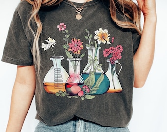 Laboratory Shirt, Floral Beakers Chemistry Lab Scientist Gift, Chemist Medical Lab Tech Technician Comfort Colors T-Shirt, Biology Teacher