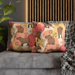 Bonita funda de almohada cuadrada de gamuza sintética de capibara, fundas de almohada rosas para amantes de los animales de capibara, regalo de inauguración de la casa para el mejor amigo de Carpincho
