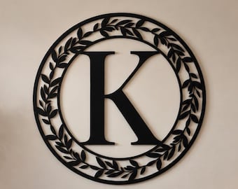 Personalized Initial Metal Wall Art, Custom Monogram Wreath Sign, Family Name Decor, Housewarming Gift, Outdoor Door Hanger