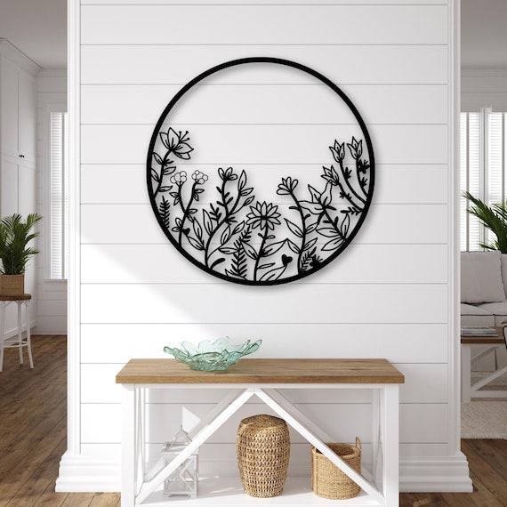 Floral Metal Wall Art: Round Flower & Leaf Decor