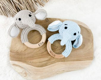 Personalisierte Babyrassel, Babygeschenk, Greifling, Geschenk zur Geburt, Elefanten-Rassel