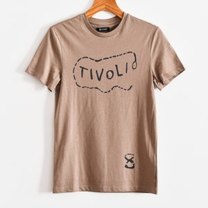 Pinkpop festival 1992 Tivoli Shirt Gedragen door Eddie Vedder frontman van Pearl Jam. Unisex t-shirt, biologisch katoen, zeefdruk afbeelding 1