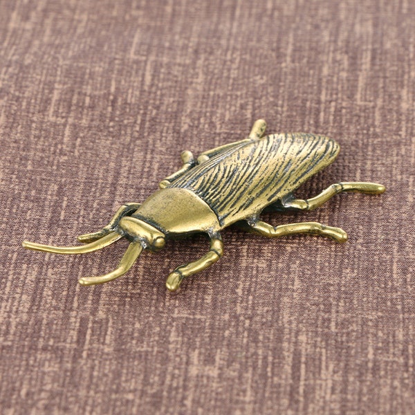 Handmade brass insect cockroach, living room office desktop tea pet decoration, potted landscaping handicraft decoration  L0058