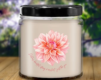 Dahlia vanilla scented candle, Dahlia gift, Gift for gardener, Gift for flower lover, Flower candle, Gift for mom, Gift for grandma, Dahlia