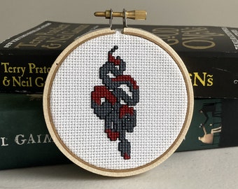 Mini punto de cruz de la serpiente de Crowley