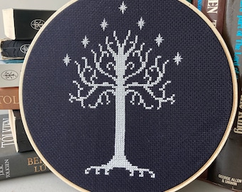Patrón de punto de cruz del Árbol Blanco de Gondor