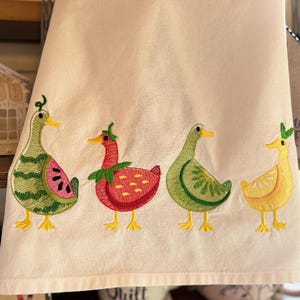Geschirrtuch Handgefertigt bestickt Floral Baumwolle Geschirrtuch für Frühling & Sommer Küchen Dekor Floral Küche Geschirrtuch für Muttertag