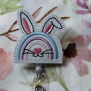 Embroidered Badge Reel Retractable ID Holder Swivel Alligator Clip Badge Holder Gift for Pediatric Nurse Teacher Hospital Medical Office