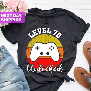 Level 70 Unlocked, 70th Birthday Shirt for Men, Funny Shirt for Gamer Dad, Funny 70th Birthday T-Shirt for Men, Funny Gift for Gamer Dad
