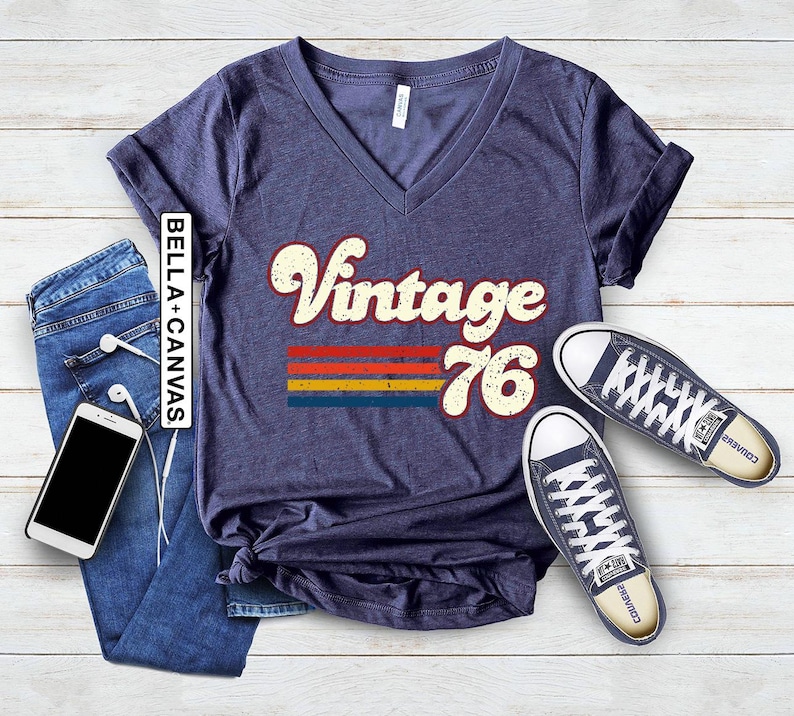 Vintage 1976 Geburtstags-T-Shirt mit V-Ausschnitt, Retro-Stil, 50. Geburtstag für Frauen, Vintage 1976-T-Shirt, 50 Heather Navy