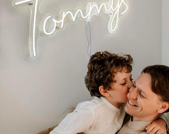 Custom Name LED Neon Sign: Personalized Kids Room Decor in Classic/Handwritten Calligraphy