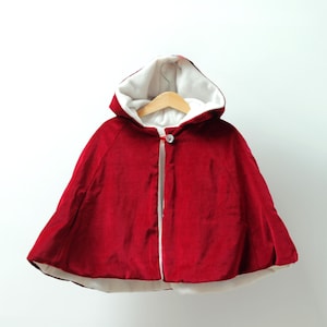 Red riding hood cape,  dress up in red velvet 100% cotton and thick fleece lining. Perfect for Christmas festive fun, . Age 3-5 and 5-10