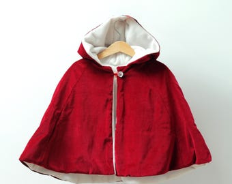 Red riding hood cape,  dress up in red velvet 100% cotton and thick fleece lining. Perfect for Christmas festive fun, . Age 3-5 and 5-10