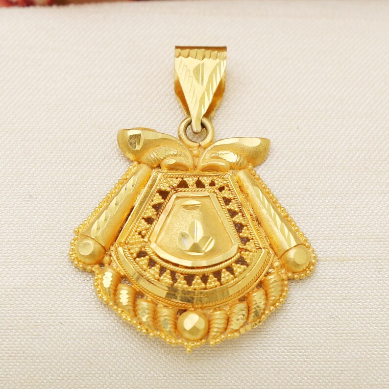 22k Gold Pendant Jewelry, Asian Gold Pendant, 22kt Gold Locket Pendant