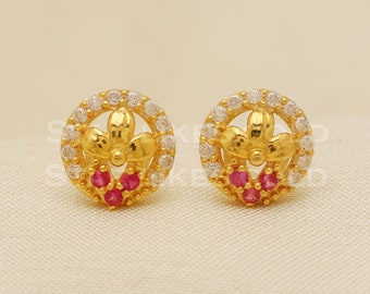 18 karat 18k gold stud earrings jewelry