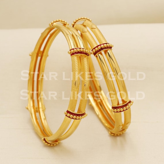 22kt Yellow Gold Traditional Triple-strand Red Meenakari Bangle