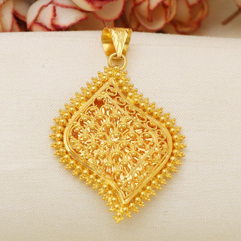 22 Karat 916 Gold Pendant Jewelry, Asian Gold Pendant, 22kt Gold Locket Pendant Valentine Gift