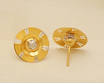 18 karat 18k gold stud earrings jewelry