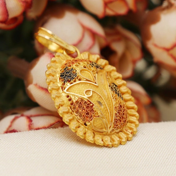 22 Karat 916 Gold Pendant Jewelry Asian Gold Pendant 22kt Gold