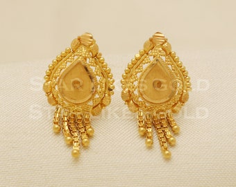 18 karat 18k gold stud earrings jewelry