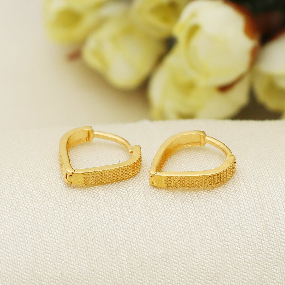 22 Karat 22k Gold Bali Hoop Earrings Etsy