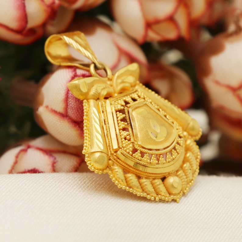 22k Gold Pendant Jewelry, Asian Gold Pendant, 22kt Gold Locket Pendant