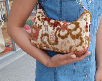 Flower velvet Baguette bag