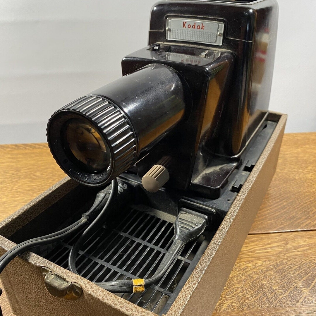 Vintage 50s Eastman Kodak Kodaslide HIGHLUX III Projector 35mm Film