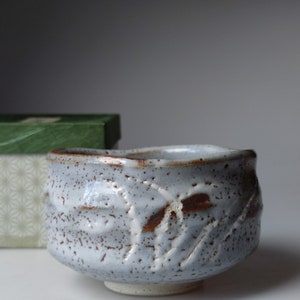 Japanese Shino Matcha tea bowl (nezumi-shino by Hidezan Kato).