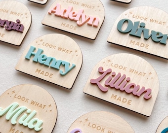 Imán personalizado de arte infantil para nevera. Imán con el nombre de la galería de arte infantil. Decoración para la sala de juegos.