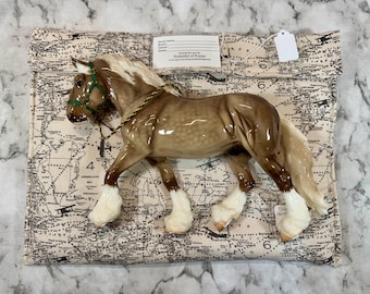 Model horse pony pocket, aviation map print, satin lined show pouch, thickly padded, traditional 1:9 scale size, pony pocket