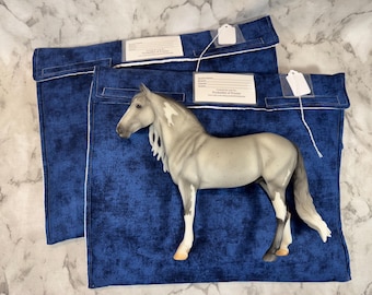 Model horse pony pockets, navy blue  print, satin-lined show pouch, thickly padded, traditional 1:9 scale size, 2 pony pockets