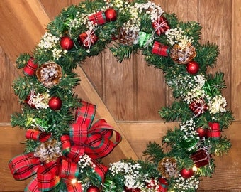 Wreath Christmas artificial flower arrangement door decoration Holiday pine branch pinecone wreathpresents wreath red Christmas ornaments