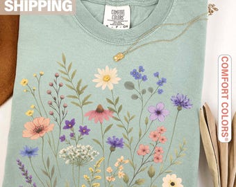 Comfort Colors® Wildflower Shirt, Vintage Pressed Flower T-Shirt, Cottagecore Floral, Cute Boho Flower Tee, Botanical Nature Lover Gift
