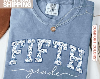 Comfort Colors® Fifth Grade Teacher Shirt, Toile de Jouy 5th Grade T-Shirt, Fifth Grade Teacher Appreciation Gift, Elementary School T-Shirt