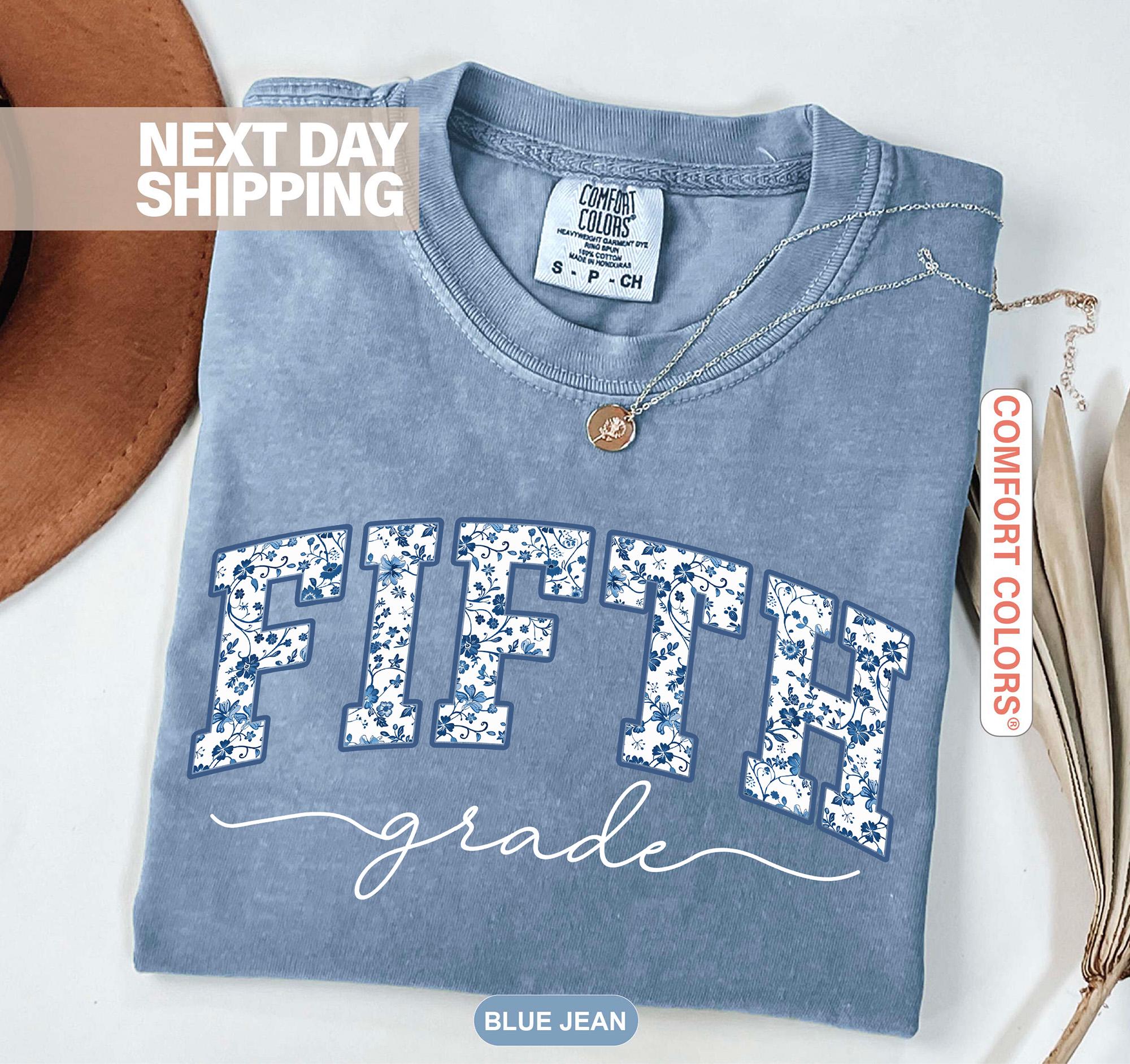 Comfort Colors® Fifth Grade Teacher Shirt, Toile de Jouy 5th Grade T-Shirt, Fifth Grade Teacher Appreciation Gift, Elementary School T-Shirt