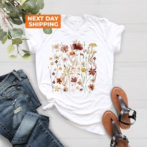 Vintage Cottagecore Shirt, Goblincore Shirt, Boho Wildflowers Shirt, Womens Shirt, Botanical Shirt, Garden Lover Gift, Aesthetic Green Tee