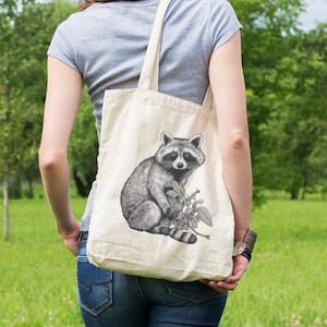 Raccoon Canvas Tote Bag: Eco-Friendly Wild Animal Design