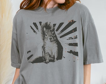 Retro Squirrel T-Shirt: Funny Squirrel Lover Gift
