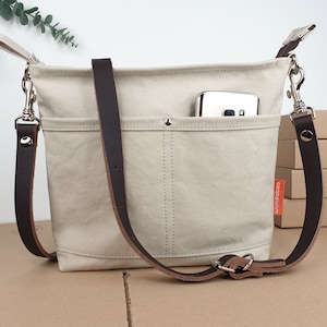 Petit sac bandoulière S femme, sac bandoulière en toile gris beige, design simple, bandoulière en cuir souple, 425 grammes, 30 x 22 x 6 cm