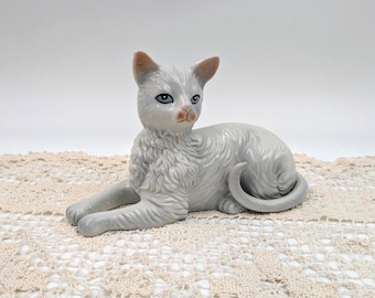 Vintage White / Light Gray Porcelain Cat Figurine in Regal Reclining Pose