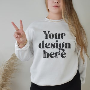 Gildan 18000 Mock Up, White Gildan 18000 Mockups, Sweatshirt Mock Up, Model Mockup, Mockups Sweatshirts, White Crewneck Sweatshirt Mockup