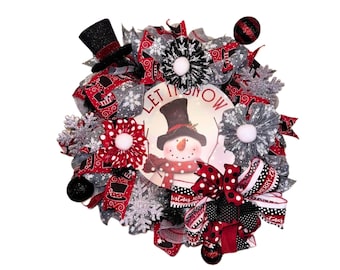 Snowman Christmas Wreath: Handmade Festive Winter Door Decor